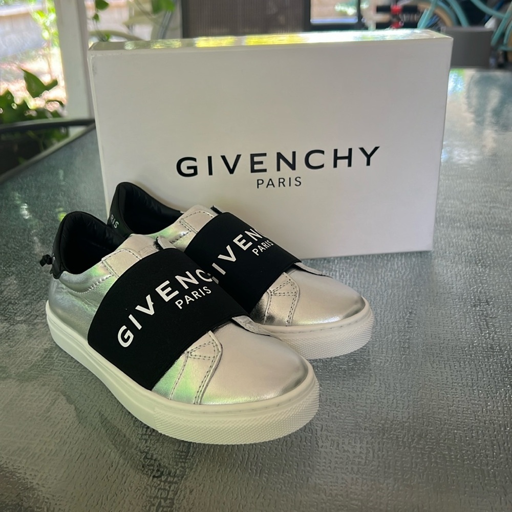 Givenchy Kids Sneakers